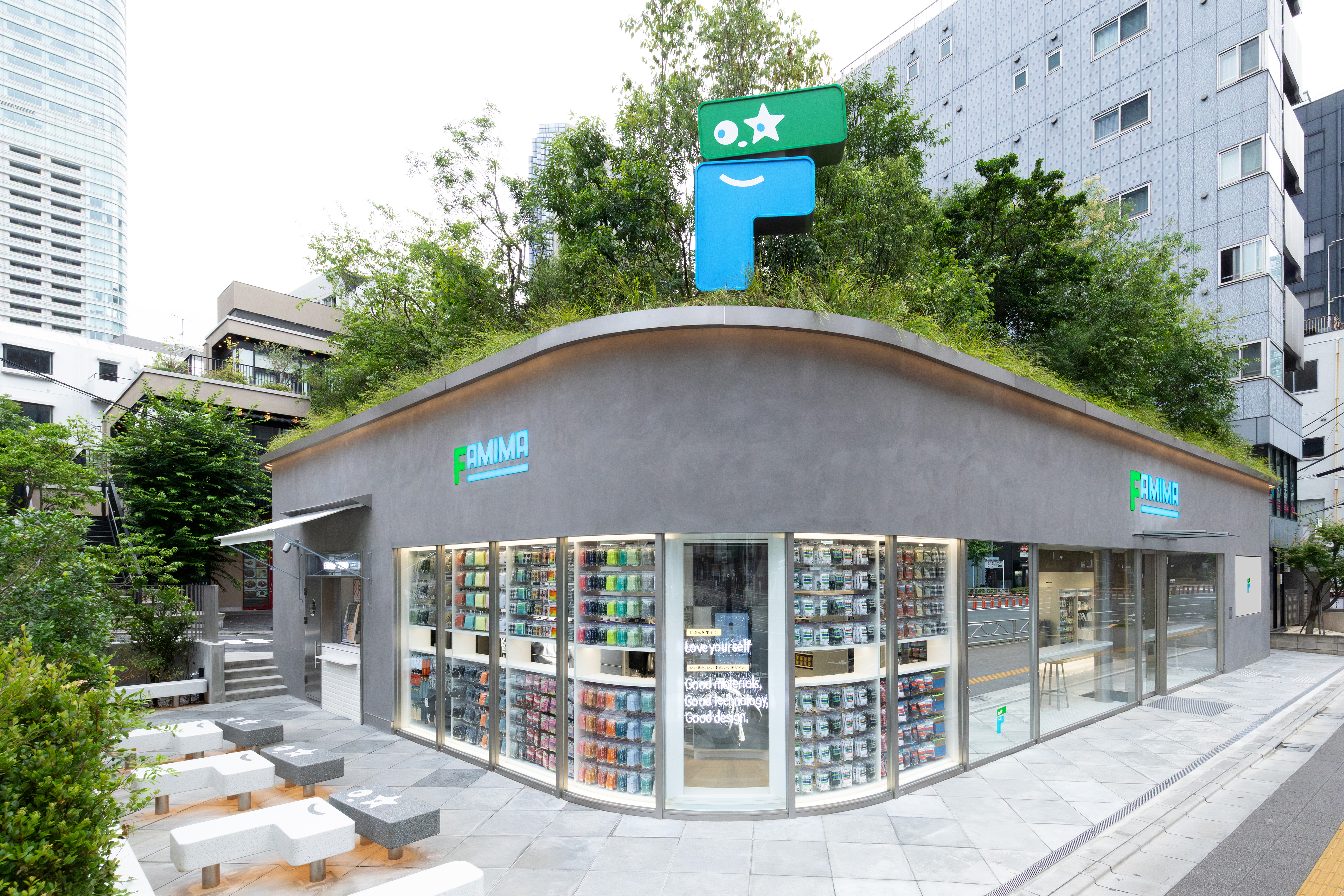 FAMIMA PARK AZABUDAI